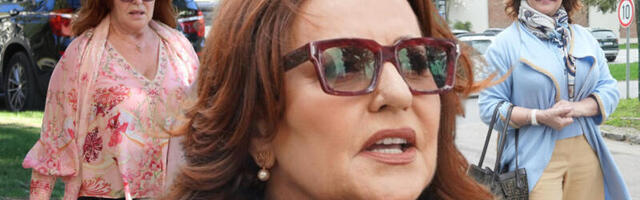 ANU STILIZUJE KOLEGINICA: "Svi kažu da se podmladila" - butik koji obožava je u Trstu (FOTO)