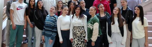 Gimnazijalci skupili skoro 300.000 za Milicu Živković