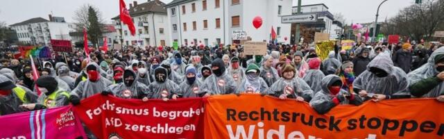 (VIDEO) Blokirani putevi, suzavac i biber sprej: HIljade na protestu u Nemačkoj uoči osnivačke skupštine omladine desničarske AfD