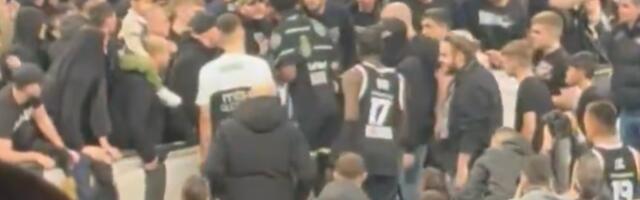 Bruka i sramota: Evo šta se desilo između Tajrika i navijača, pojavio se snimak iz drugog ugla /VIDEO/