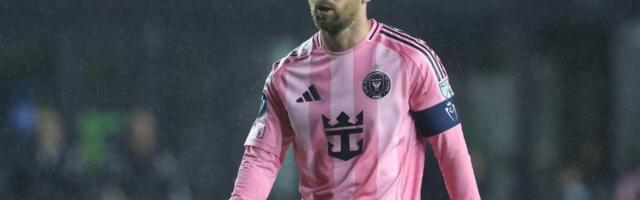 NEUNIŠTIVI LEO MESI POSTIGAO 900. GOL U KARIJERI! Ronaldo je i dalje neprikosnoven na večnoj listi!