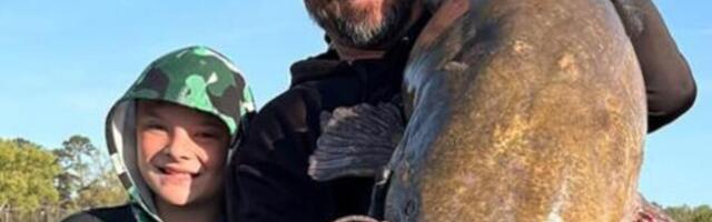 DEČAK (11) OSTVARIO ULOV ŽIVOTA! Upecao ZVERINU od preko 33 kg! Iz ŠOK RAZLOGA mu nisu priznali REKORD