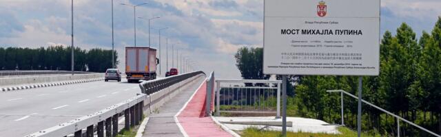 Ako ste naumili Pupinovim mostom, naoružajte se strpljenjem: Došlo je do sudara