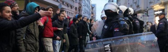 Laži blokadera za rušenje države: Fabrikuju afere da bi srušili predsednika Vučića i došli na vlast