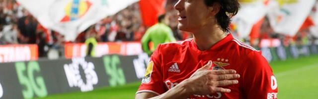 Borusija Dortmund odredila zamenu za Halanda, agent već počeo pregovore
