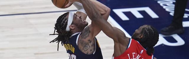 Šta uradi čovek, da li je realno? Jokić u čudu gledao potez saigrača (VIDEO)