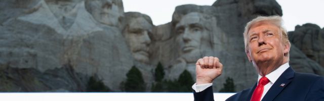 Tramp je zaigrao na patriotsku kartu