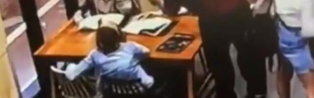 SKANDAL, U BEOGRADSKOM KAFIĆU KONOBARICA VIČE NA GOSTE!? Svi se razbežali kada je pozvala i ljutu vlasnicu, pazite se ovakvih mesta