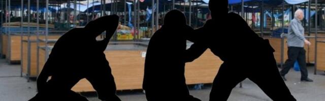 MASOVNA TUČA NA PIJACI U KRUŠEVCU! Grupa ljudi napala prodavca - SEVALE PESNICE, reagovala policija!