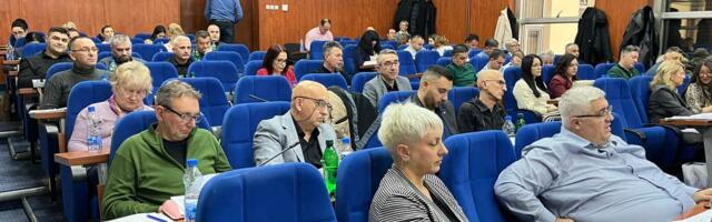 Opozicija: Produžetak sednice od 15 minuta koštao građane Leskovca oko 250.000 dinara