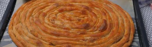 Posna pita s krompirom je obavezna na trpezi za Badnje veče, a priprema je nikad lakša