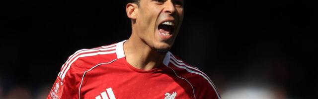 Van Dajk se izvinio navijačima posle blamaže od Sitija: Boli me!