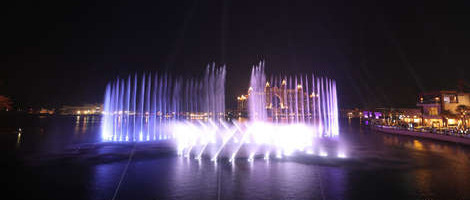 Video: Najveća fontana na svijetu u Dubaiju puštena u rad