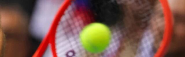 Teniski svet u šoku: Egipćanka dobila specijalnu pozivnicu, a ne zna ni da servira (VIDEO)