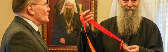 VISOKO CRKVENO PRIZNANJE ZA RUSKOG PRIVREDNIKA: Patrijarh Porfirije uručio Orden Svetog kneza Lazara direktoru Rosatom Alekseju Lihačovu