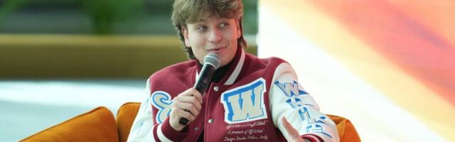 "Smeće voli tri prsta!" Ustaše napale Jakova Jozinovića zbog koncerata u Srbiji