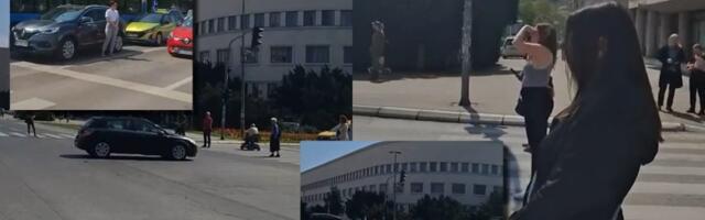 Sramota u Novom Sadu: Ljudi, pogledajte šta radi 10 dokonih blokadera nasred raskrsnice