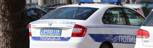 Drama u Aranđelovcu! Vlasnici veterinarske radnje pretio telefonom, policija brzo reagovala!