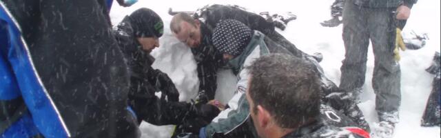 Ostao živ zatrpan ispod snega 5 sati: "Rekli su svima da sam moždano mrtav, hteli su da me isključe sa aparata"