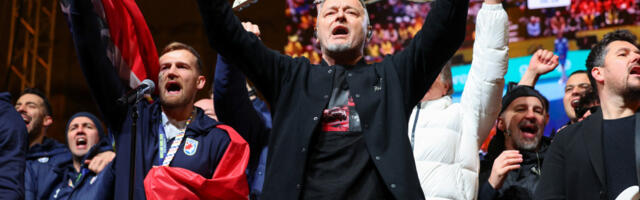 Srbomrzac Tompson održao sramotan govor: U sve je uvukao i kapitena Hrvatske