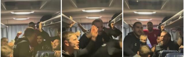 Uz ove pesme su rukometaši proslavili odlazak na SP: Trešti srpska muzika usred Mađarske, pominje se i KiM (VIDEO)
