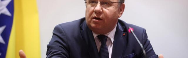 "ODUZETI LAPTOPOVI, DOKUMENTACIJA": Bosanska policija upala u tri objekta, među njima je i kancelarija premijera BiH Nikšića!