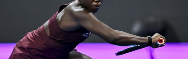 Викторија Мбоко елиминисала Аманду Анисимову и пласирала се у четвртфинале Индијан Велса