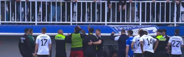 Stojković hteo da gađa navijače flašicom: Skandal u Novom Pazaru, prekinut Lalatov niz (FOTO)