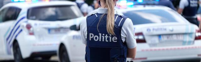 HAOS ZBOG GORIVA NA GRANICI OVE DVE ZEMLJE Policija mora da čuva benzinske pumpe: "Hiljade vozača panično kupuje, svaki dan prelaze granicu, ovo je neverovatno"