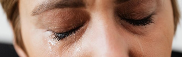 NAJNOVIJA OTKRIĆA NAUČNIKA: Postporođajna depresija može trajati i TRI GODINE nakon porođaja!