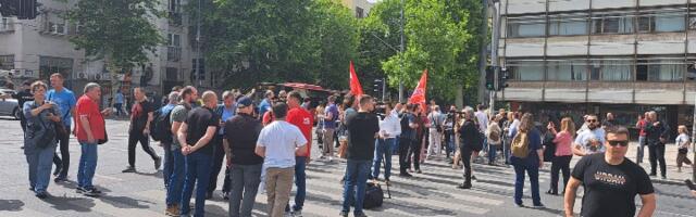 Protest radnika GSP u vreme najvećeg špica