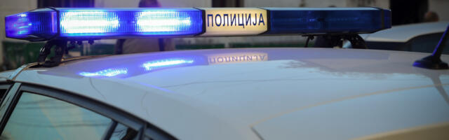 DOJAVA O BOMBI U ŠKOLI U BEOGRADU Svi evakuisani, policija na terenu