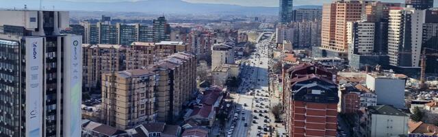 Grafiti tzv. OVK osvanuli na Dudinom Kršu kod Kosovske Mitrovice