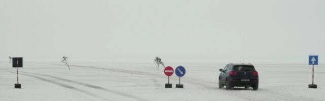 Естонија: Отворен ледени пут преко залеђеног мора који спаја два острва