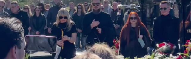 ZAVRŠEN POMEN SAŠI POPOVIĆU: Estrada ga nije zaboravila, osim NJE! (VIDEO)
