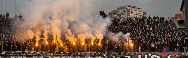 UŽASNE SCENE U NIKŠIĆU: Sukobili se grobari i navijači Sutjeske pred turnir u čast Andrije Delibašića! (VIDEO)