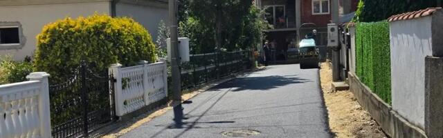 Asfaltirana Ulica Olge Milivojević: Evo gde se seli mehanizacija JKP  Šumadija  (FOTO)