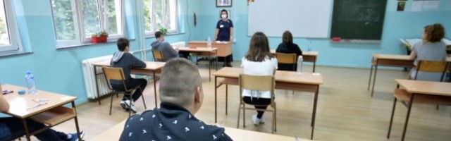 Danas probni ispit za osmake iz matematike, sutra srpski i kombinovani