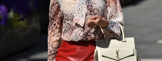 Ko je Ashley Roberts? Devojka čiji nas stajlinzi sa ulica Londona inspirišu već dva meseca (GALERIJA)