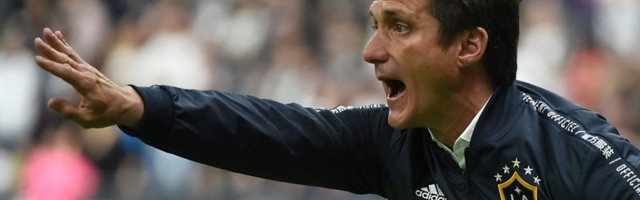 Galaksi dotakao dno: Skelotu otkaz posle petarde