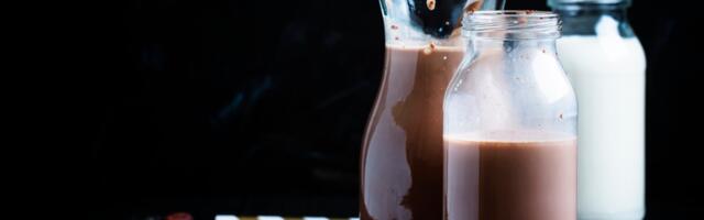 Zaboravite skupe suplemente, ovo piće iz detinjstva radi čuda posle treninga