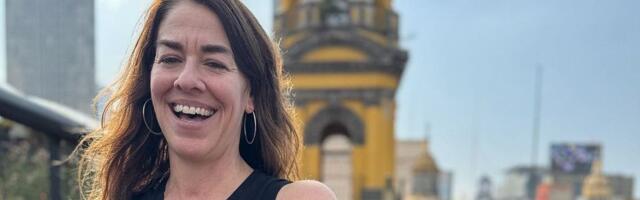 Udata je, ima dvoje dece i dva dečka, a muž je prvi rekao: "Treba da budeš sa njim"