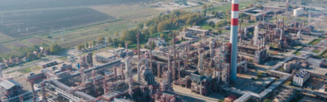 Вучић: Држава ће се борити да сачува и обезбеди рад рафинерије у Панчеву