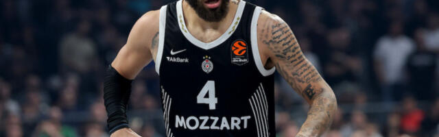 KAKVA VEST! Dvejn Vašington krenuo stopama Filipa Petruševa! (FOTO)