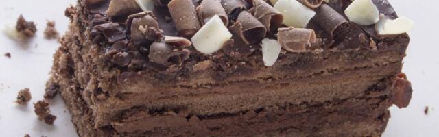 Starinski recept za bogatu Širli Templ tortu u koju ne ide ni gram brašna