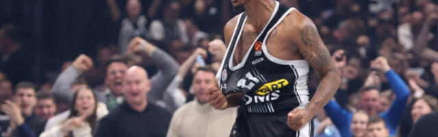 Vraća se Džejms Naneli - Miljenik "grobara" ponovo u crno-belom?