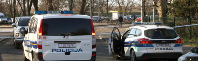 MALOLETNICI U ZAGREBU IZVRŠILI PLJČAKU Napali dostavljača hrane, oteli mu robu i skuter