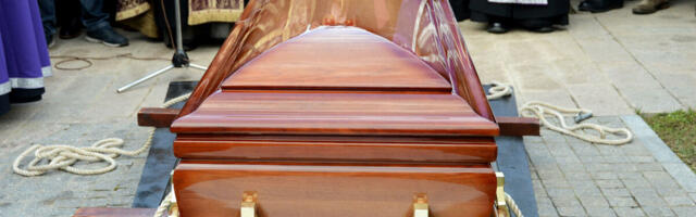 MILOŠ IZ INĐIJE PROGLASIO SINA MRTVIM, NABAVIO I SANDUK: A onda mu je gradonačelnik Inđije lično zakucao na vrata..