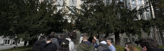 16 minuta tišine ispred PMF-a