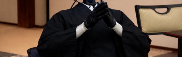 ROBOTI UŠLI U HRAMOVE: Predstavljena prva mašina-monah koja razgovara sa vernicima i deli savete o životu i veri (VIDEO)